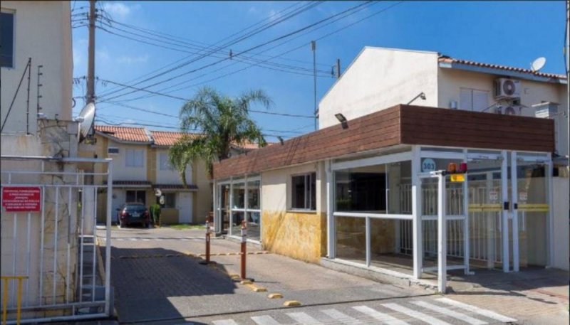 Casa em Condomnio - Aluguel - Igara - Canoas - RS
