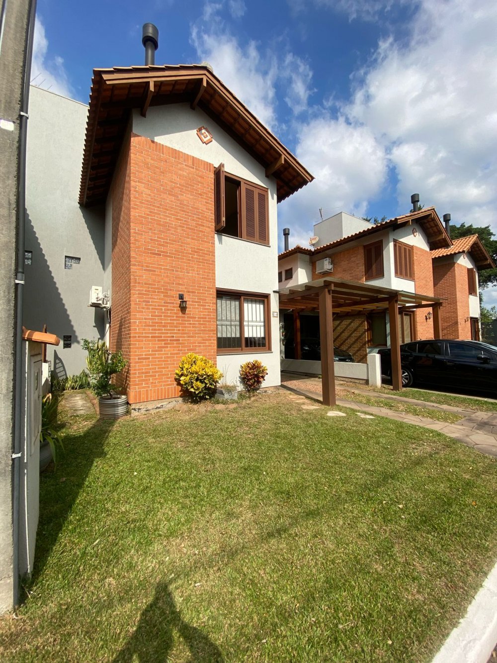 Casa em Condomnio - Aluguel - Igara - Canoas - RS