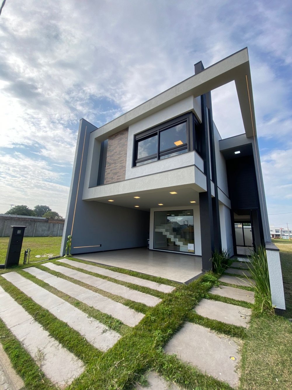 Casa em Condomínio - Venda - Rio Branco - Canoas - RS
