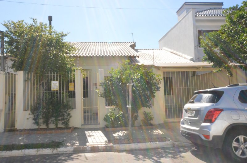 Casa - Aluguel - Mont Serrat - Canoas - RS