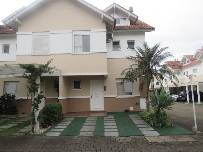 Casa em Condomnio - Aluguel - Moinhos de Vento - Canoas - RS