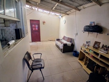 GARAGEM E SALO DE FESTASFECHADA 